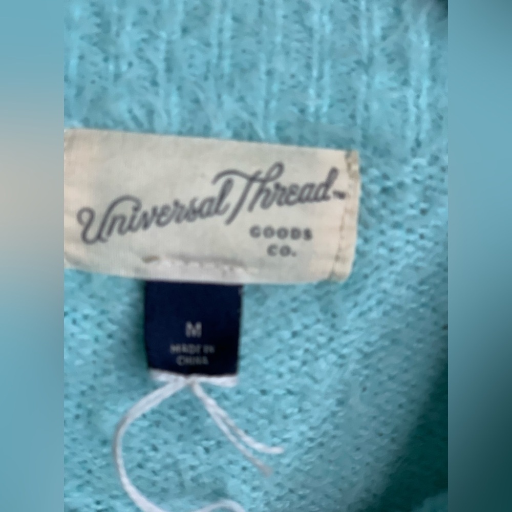 Universal Thread Sweater,M - Picture 3 of 3